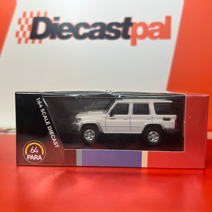 Para64 Toyota Prado Land Cruiser 76 French Vanilla 1/64