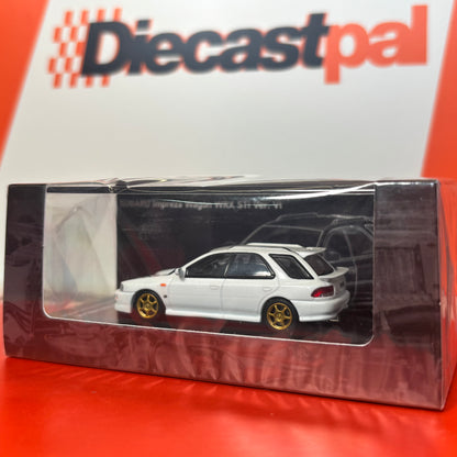 Motor Helix Subaru Impreza Wagon WRX STI GF8 White 1/64