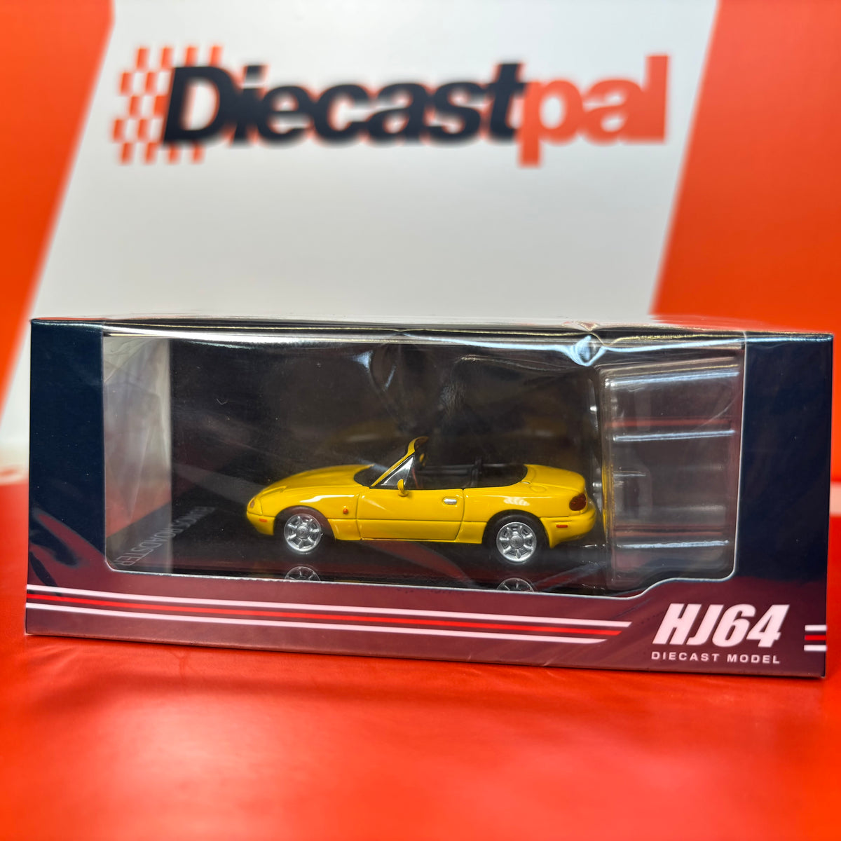 Hobby Japan Mazda MX-5 NA with Tonneau Cover Sunburst Yellow 1/64