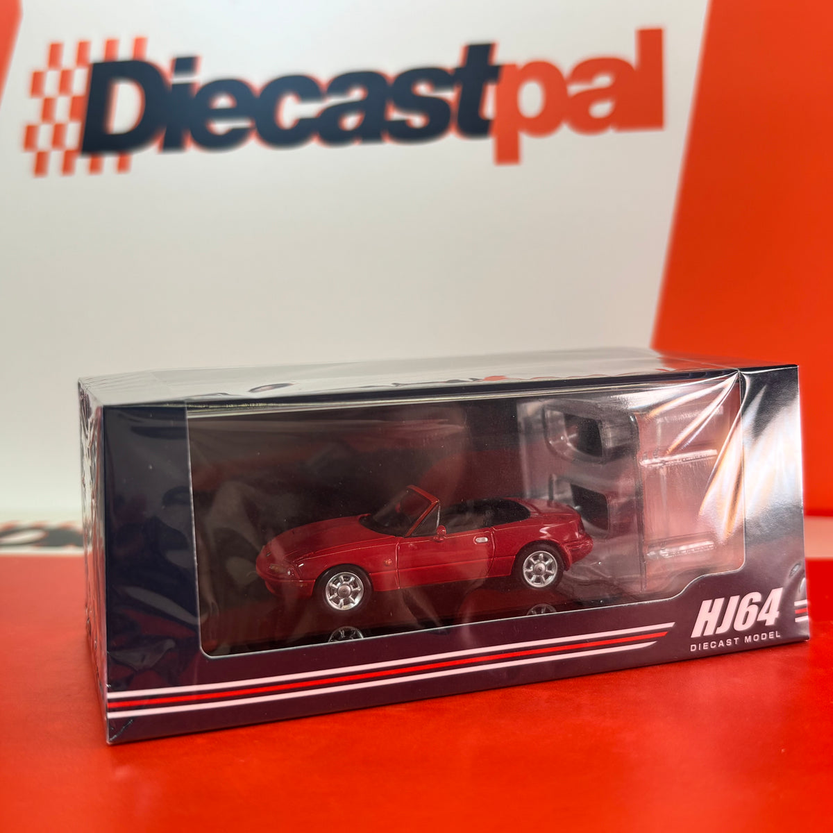Hobby Japan Mazda MX-5 NA with Tonneau Cover Classic Red 1/64