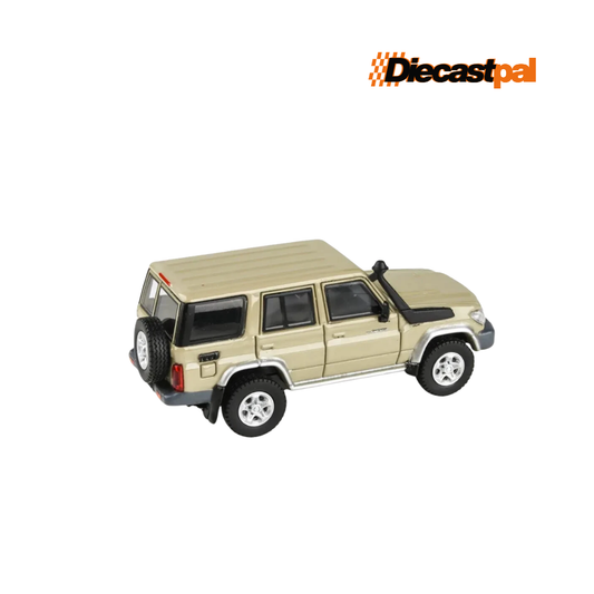 Para64 Toyota Prado Land Cruiser 76 2014 1/64 Vintage Gold