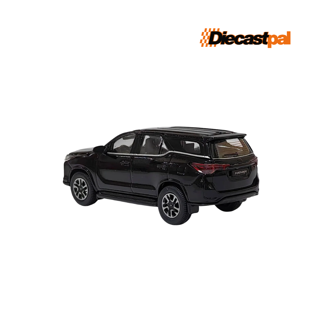 Para64 Toyota Fortuner RHD Attitude Black 1/64
