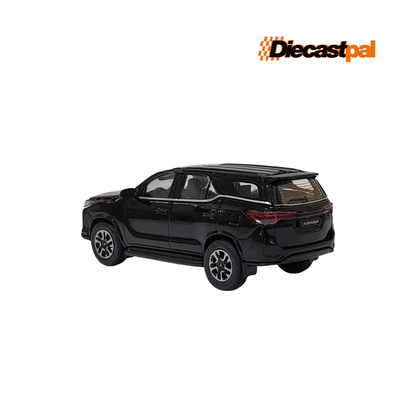 Para64 Toyota Fortuner RHD Attitude Black 1/64