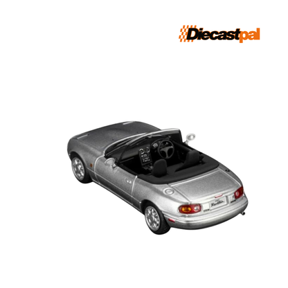 Motor Helix Mazda MX-5 EUNOS Roadster (NA) RHD Silver 1/64