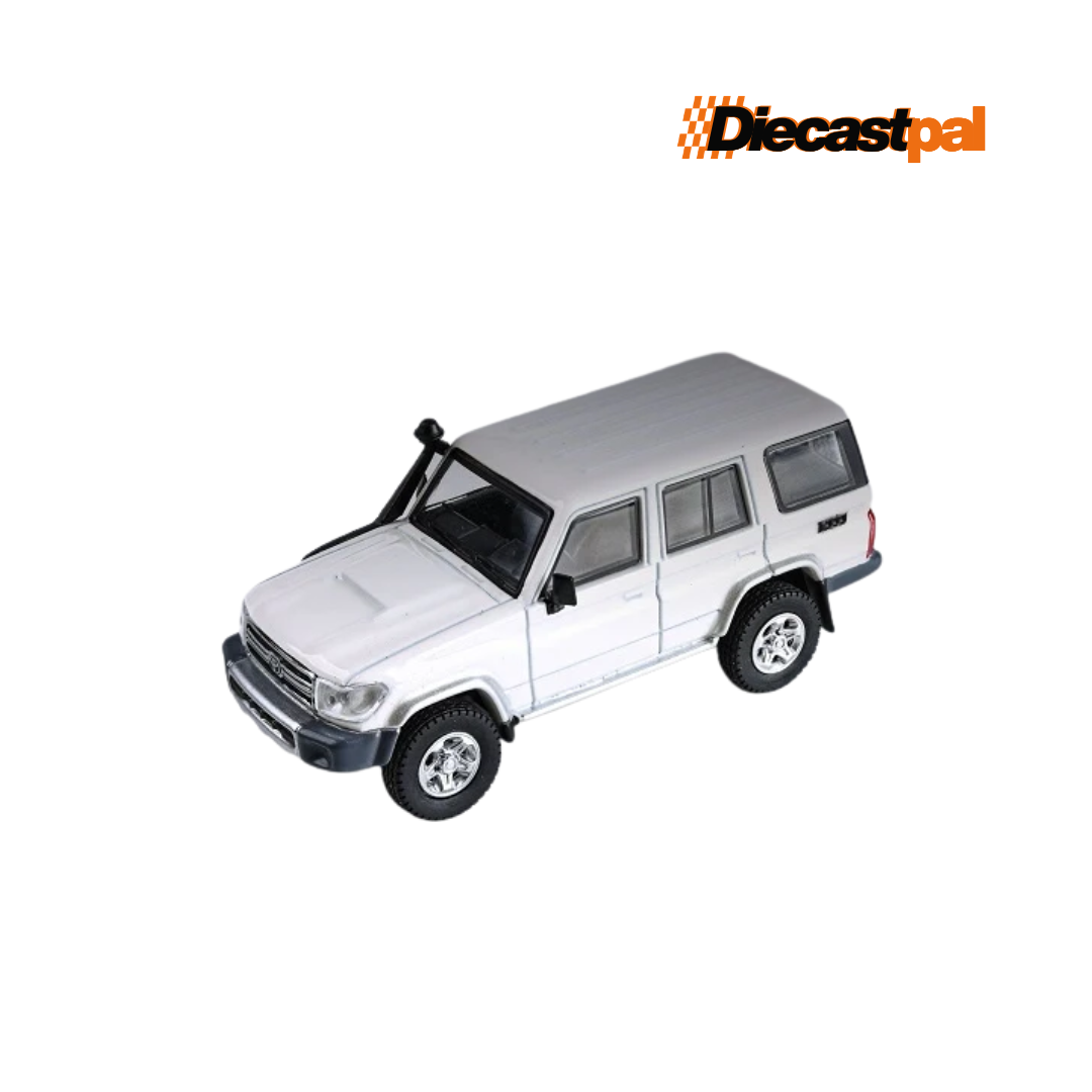 Para64 Toyota Prado Land Cruiser 76 French Vanilla 1/64